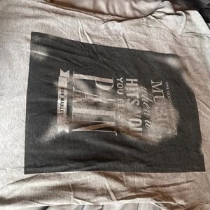 Cool Taura Bob Marley shirt